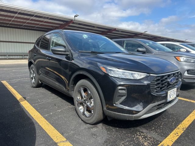Used 2025 Ford Escape ST-Line image 6