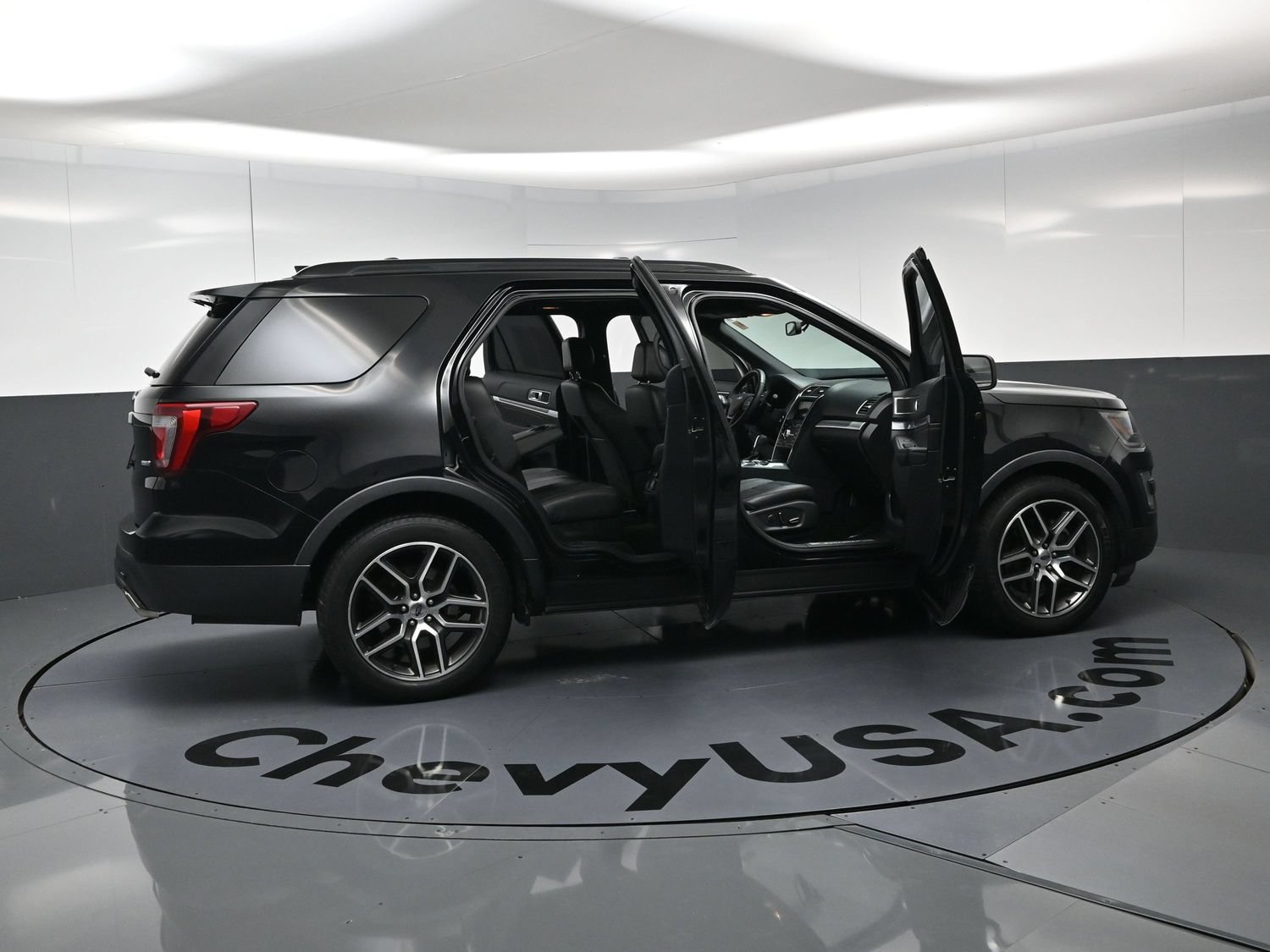 Used 2017 Ford Explorer Sport w/ Equipment Group 401A AWD/4WD image 19