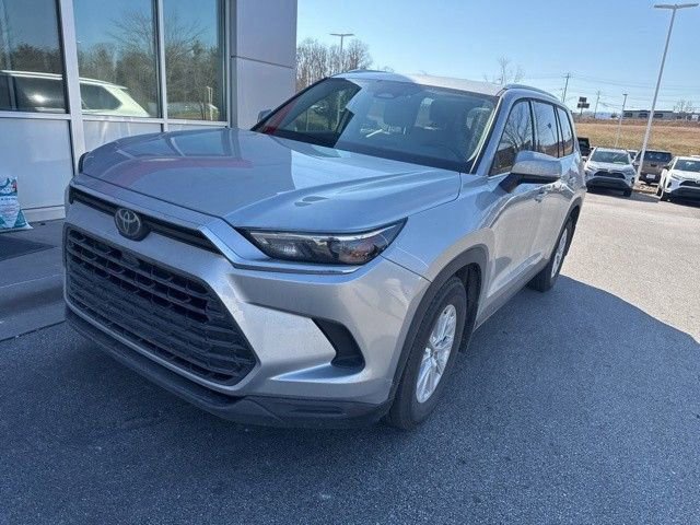 Used 2024 Toyota Grand Highlander XLE image 6