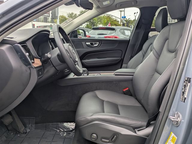 Certified 2023 Volvo XC60 B5 Plus w/ Protection Package Premier AWD/4WD image 14