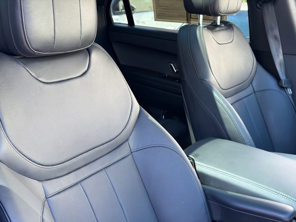 Used 2024 Land Rover Range Rover Sport SE image 11