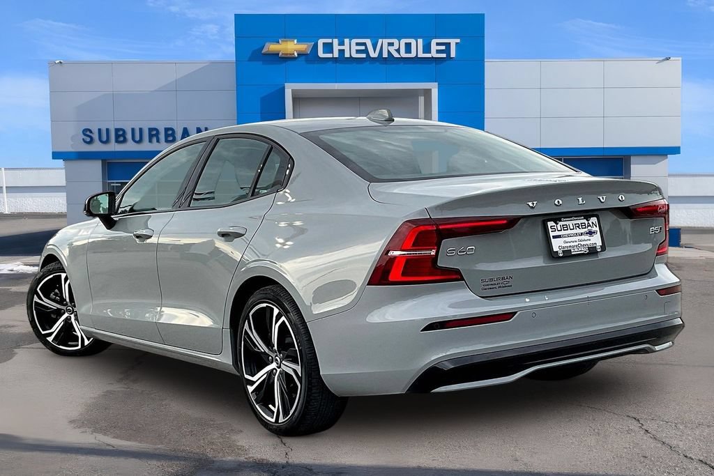 Used 2024 Volvo S60 B5 Core AWD/4WD image 3
