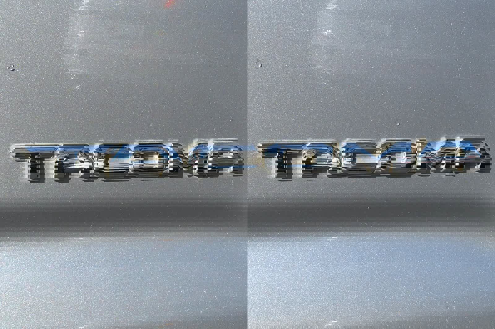 Used 2017 Toyota Tacoma TRD Sport w/ Tow Package (A/T) image 12