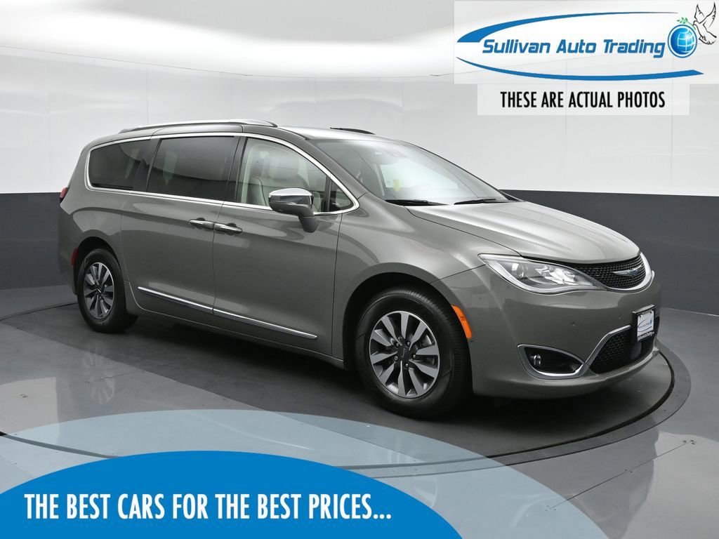 Used 2020 Chrysler Pacifica Limited w/ Advanced Safetytec Group