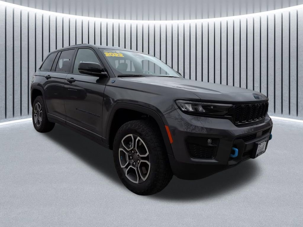 Used 2022 Jeep Grand Cherokee Trailhawk image 1