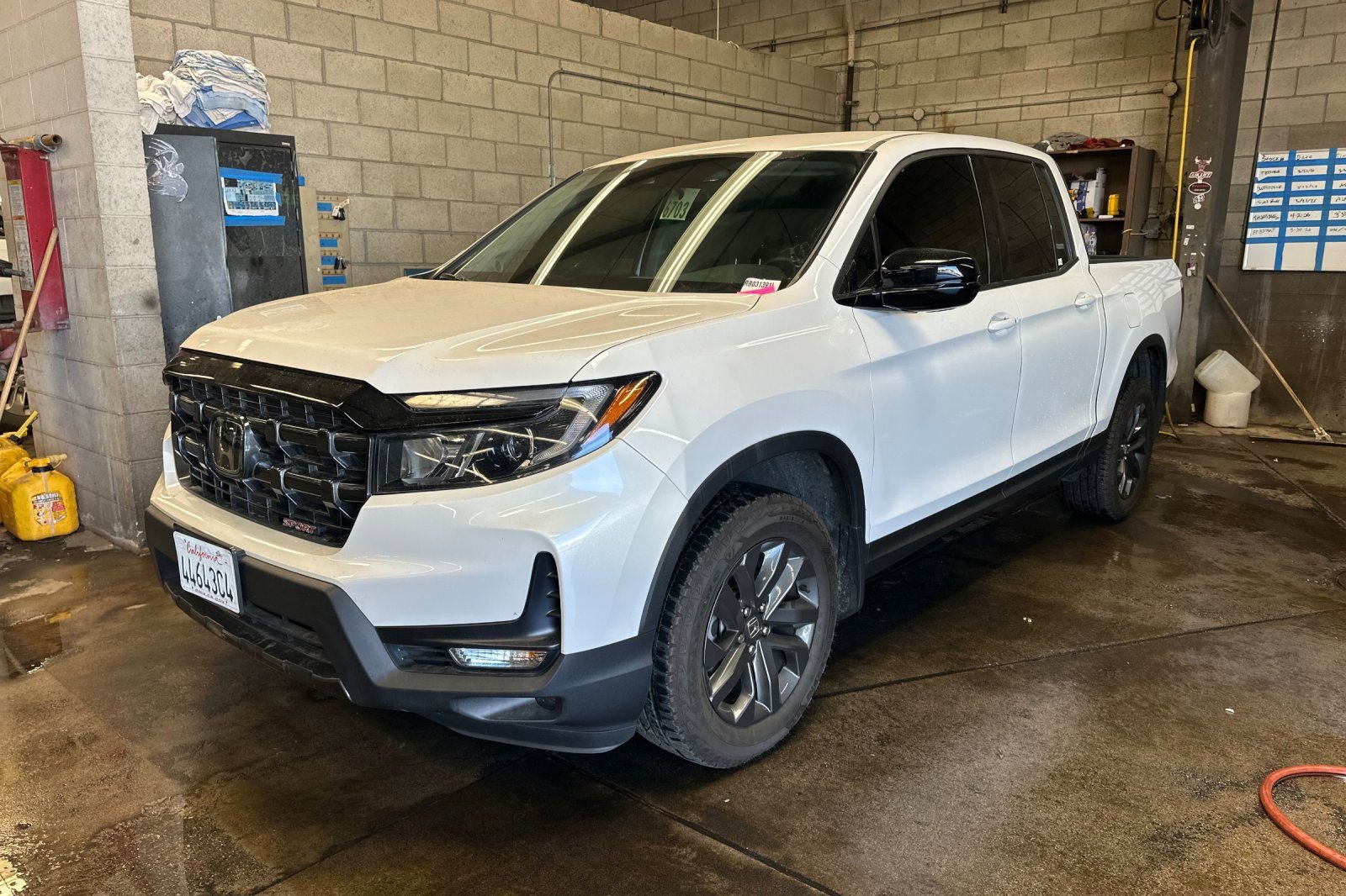 Used 2024 Honda Ridgeline Sport image 2