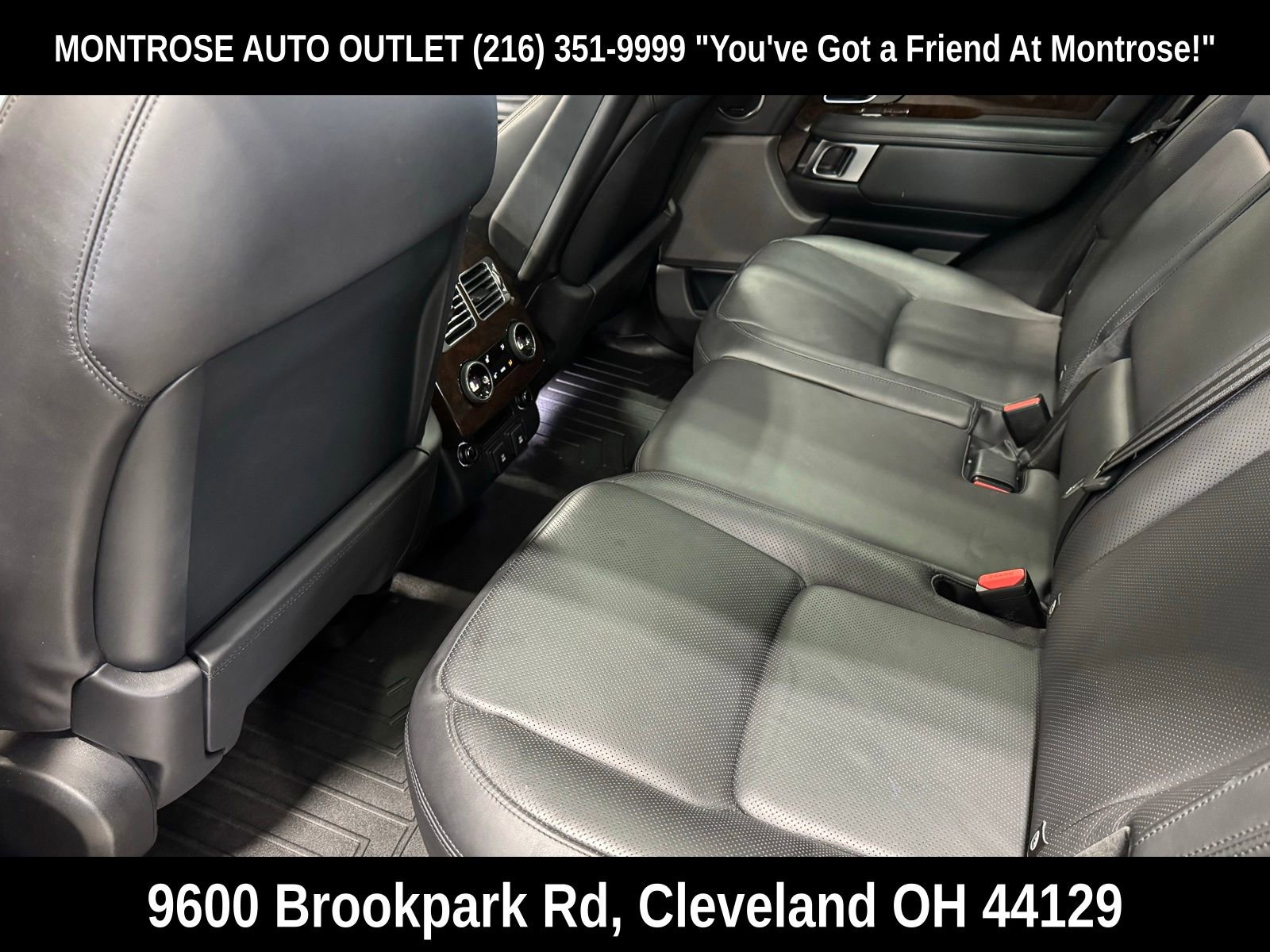 Used 2020 Land Rover Range Rover HSE image 34