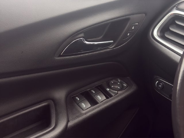 Used 2018 Chevrolet Equinox LT AWD/4WD image 13