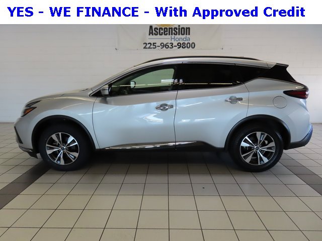 Used 2023 Nissan Murano SV image 3