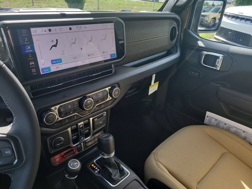New 2026 Jeep Gladiator Willys AWD/4WD image 21