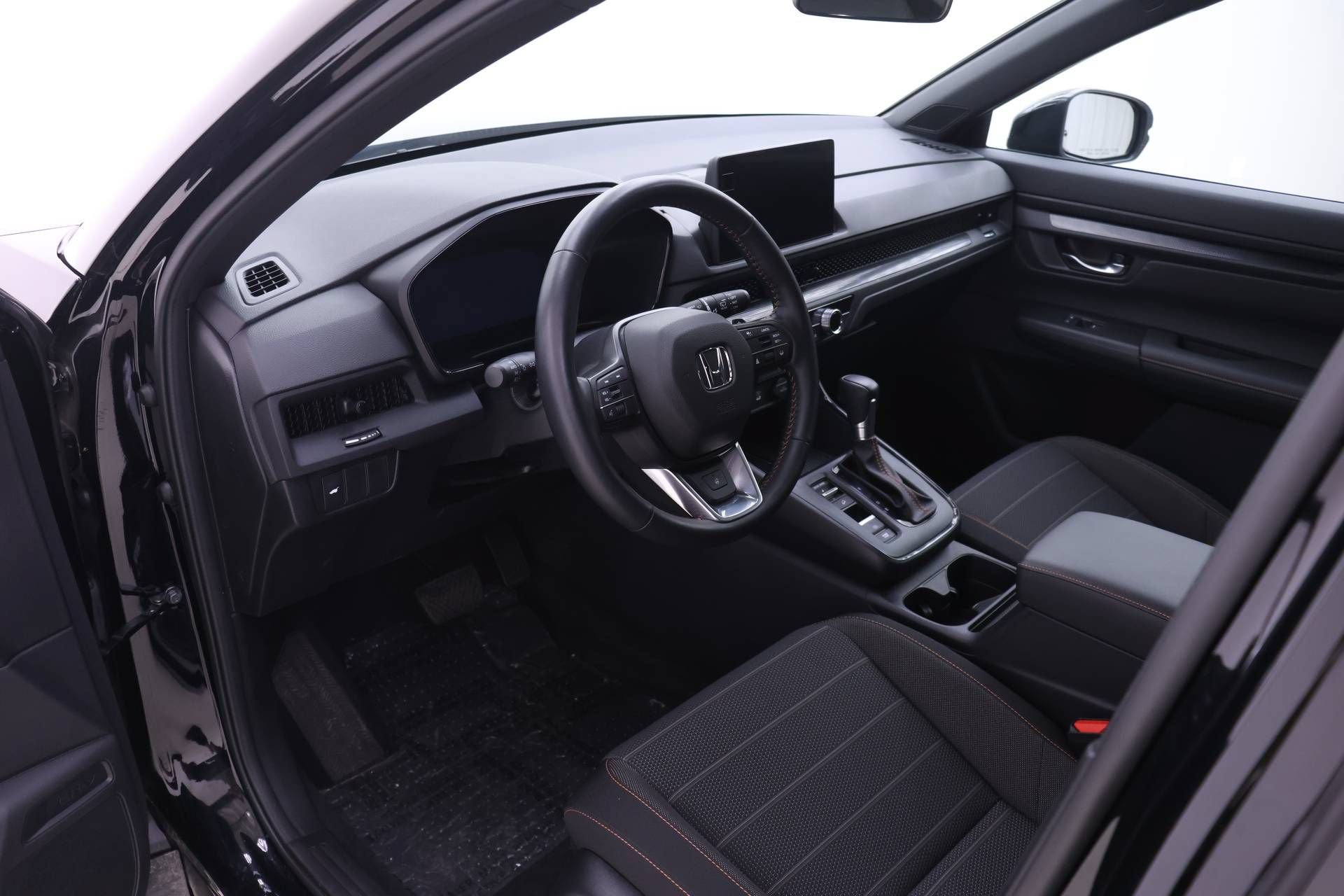 Certified 2026 Honda CR-V TrailSport image 3