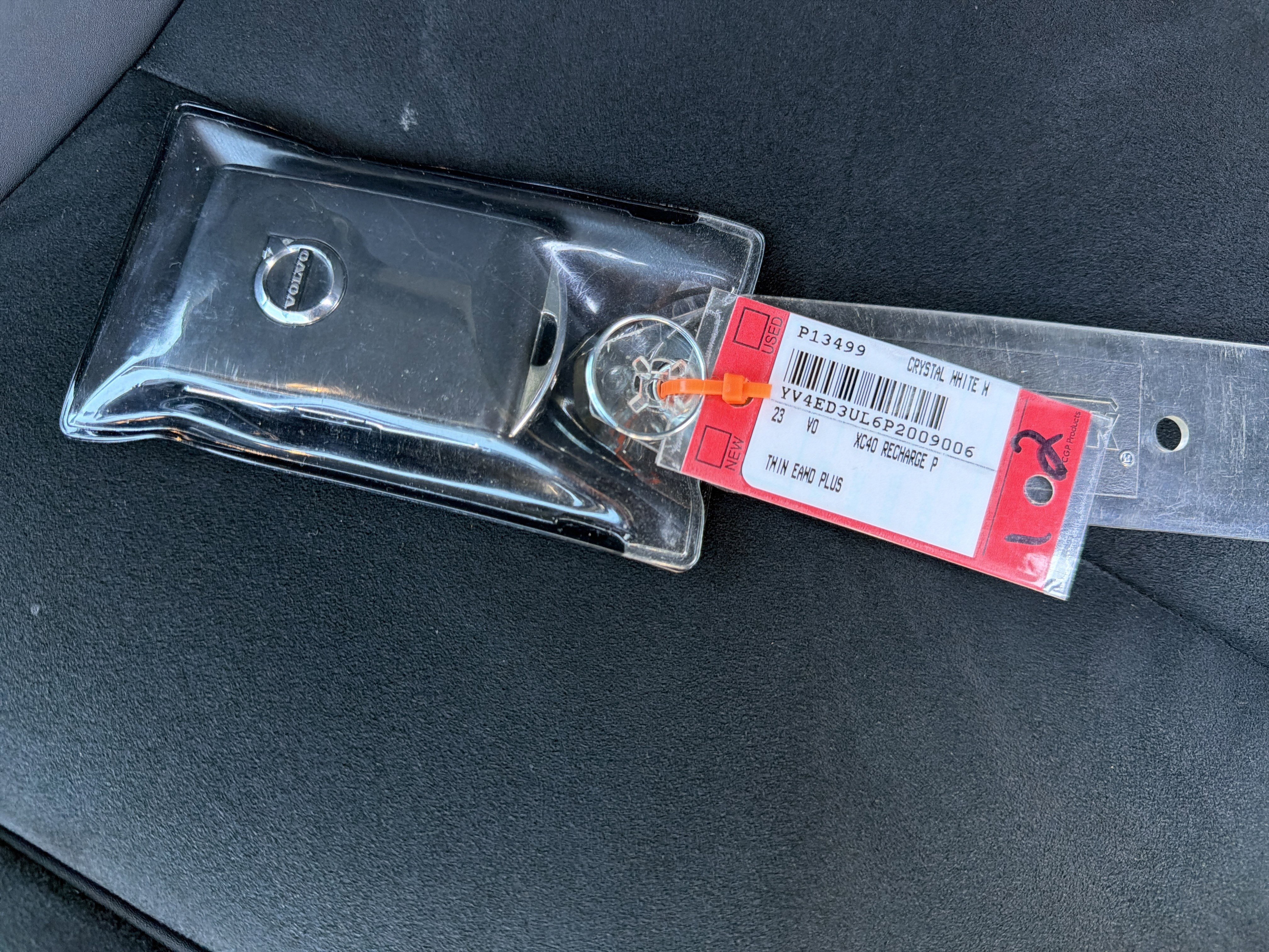 Certified 2023 Volvo XC40 Recharge Plus w/ Protection Package Premier AWD/4WD image 38