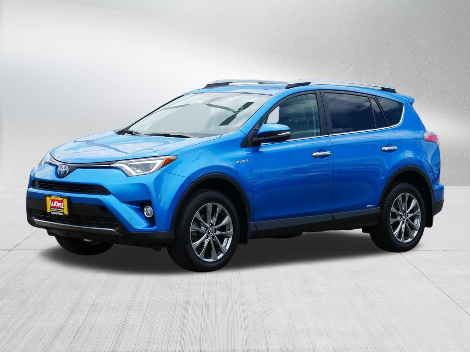 Used 2017 Toyota RAV4 Limited w/ Carpet Mat Package AWD/4WD image 3