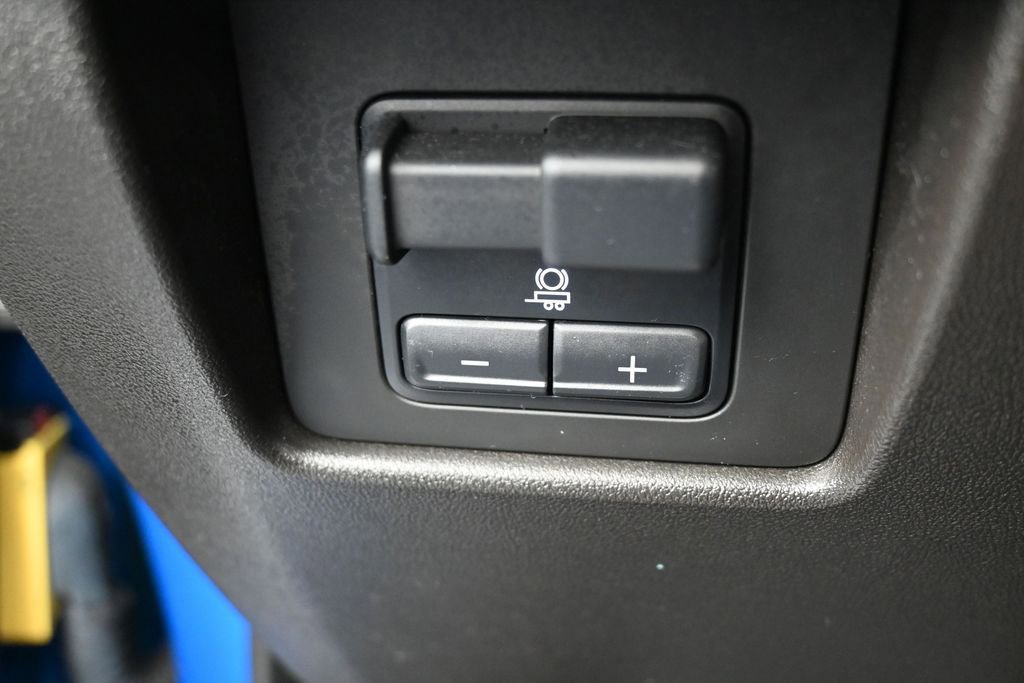 Used 2023 Chevrolet Colorado LT w/ LT Convenience Package II AWD/4WD image 37