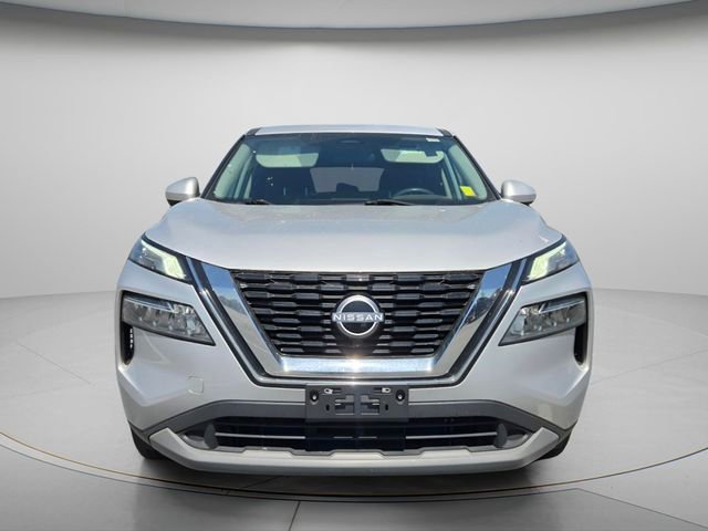 Used 2023 Nissan Rogue SV image 9