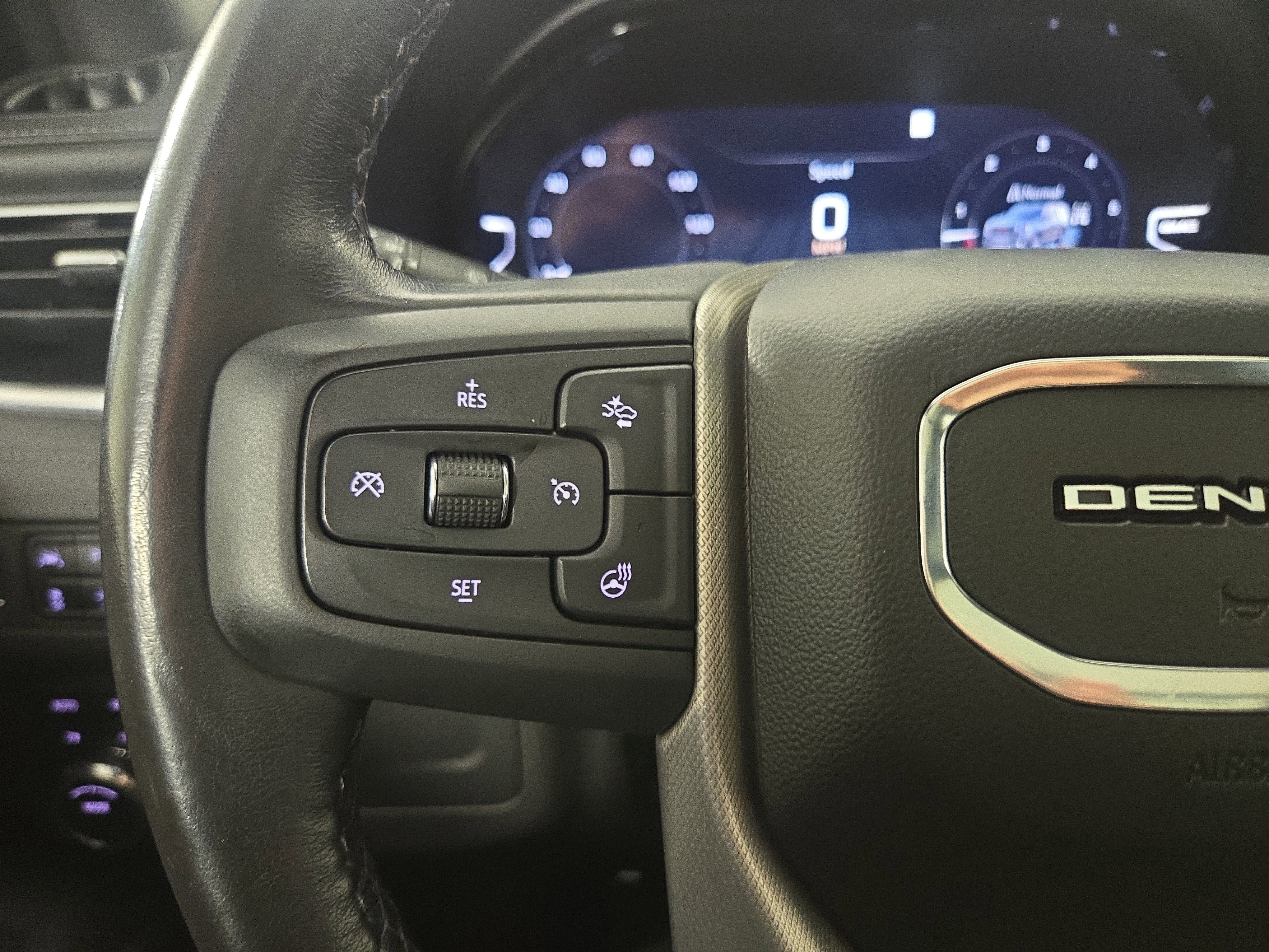 Certified 2022 GMC Yukon Denali image 16