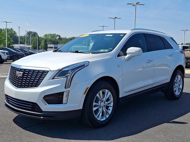 Used 2023 Cadillac XT5 Luxury w/ LPO, Premium Carpet Package AWD/4WD image 3
