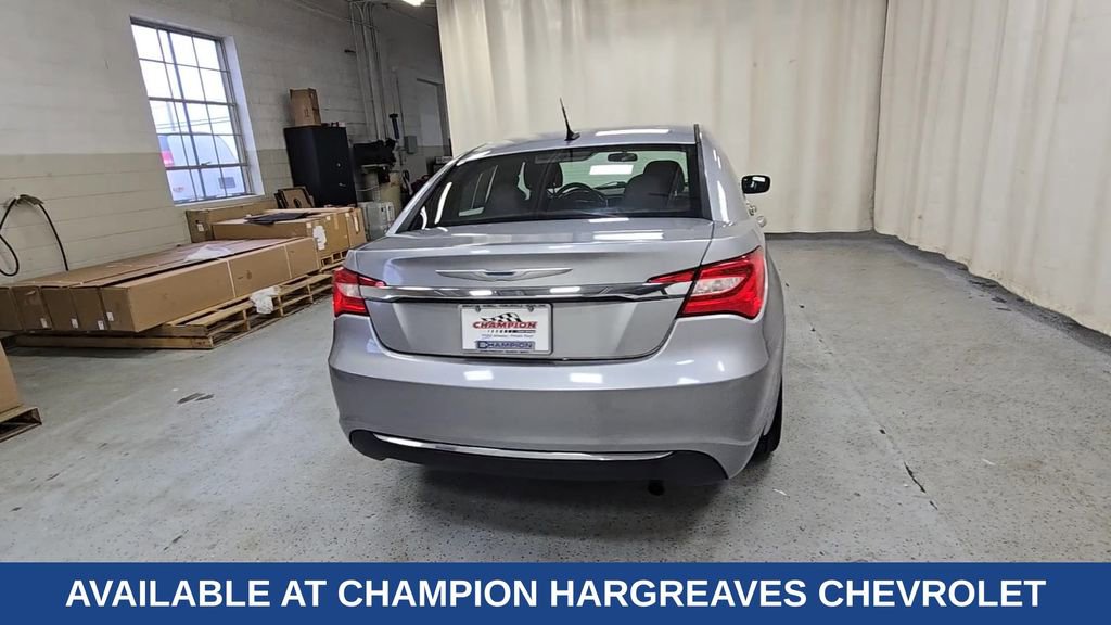 Used 2014 Chrysler 200 LX image 11