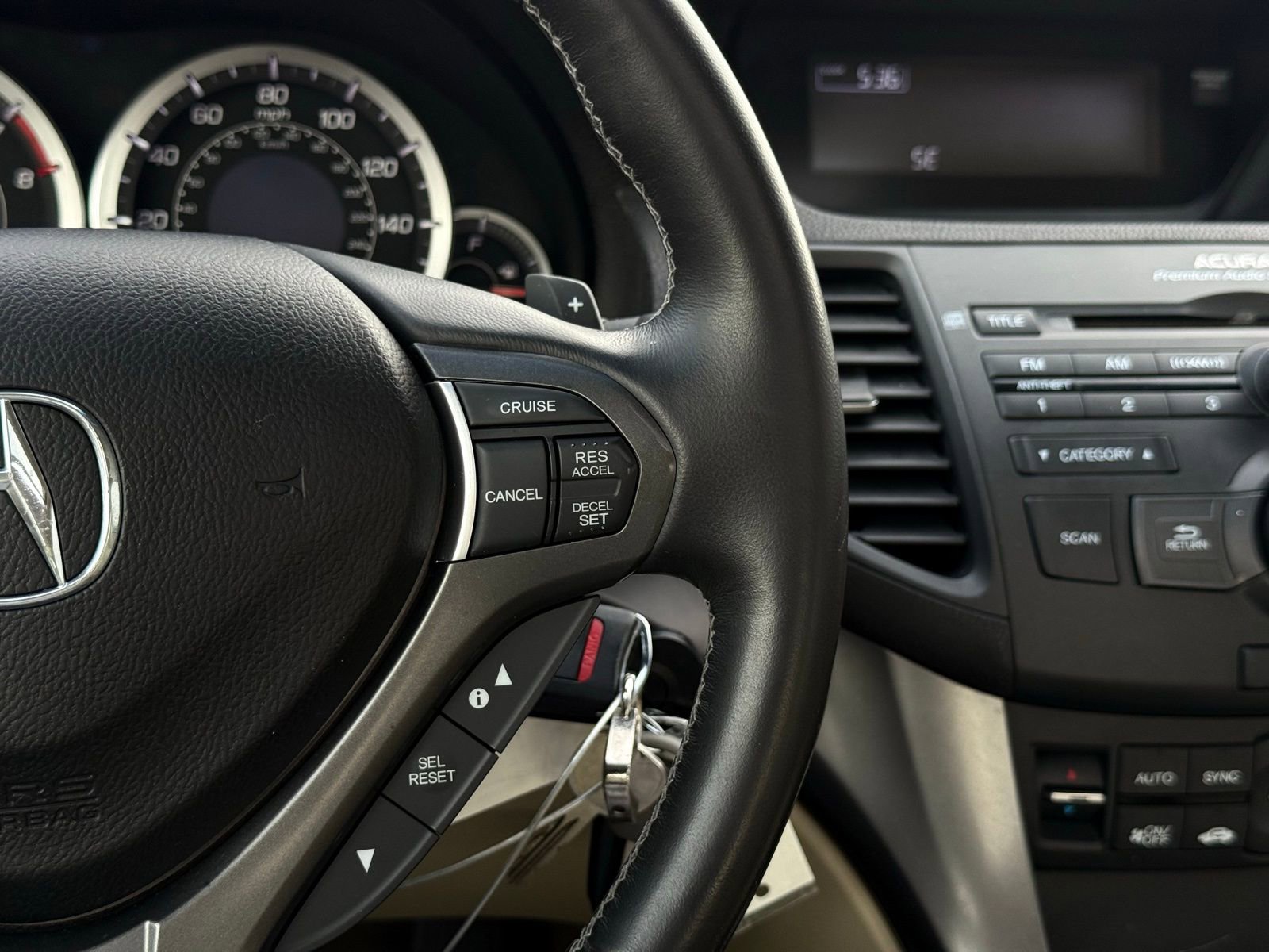 Used 2012 Acura TSX Sedan image 39