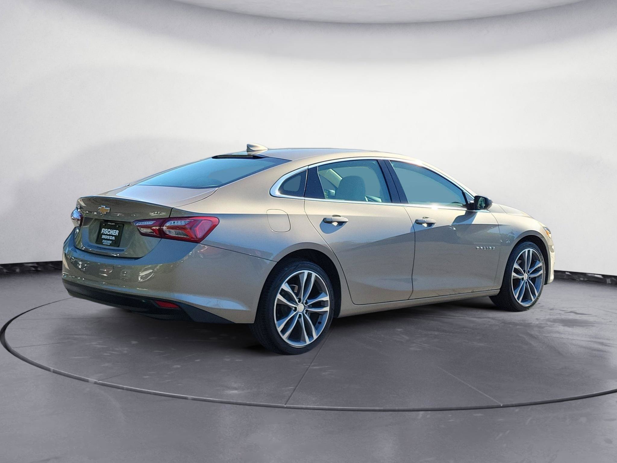 Used 2024 Chevrolet Malibu LT FWD image 3