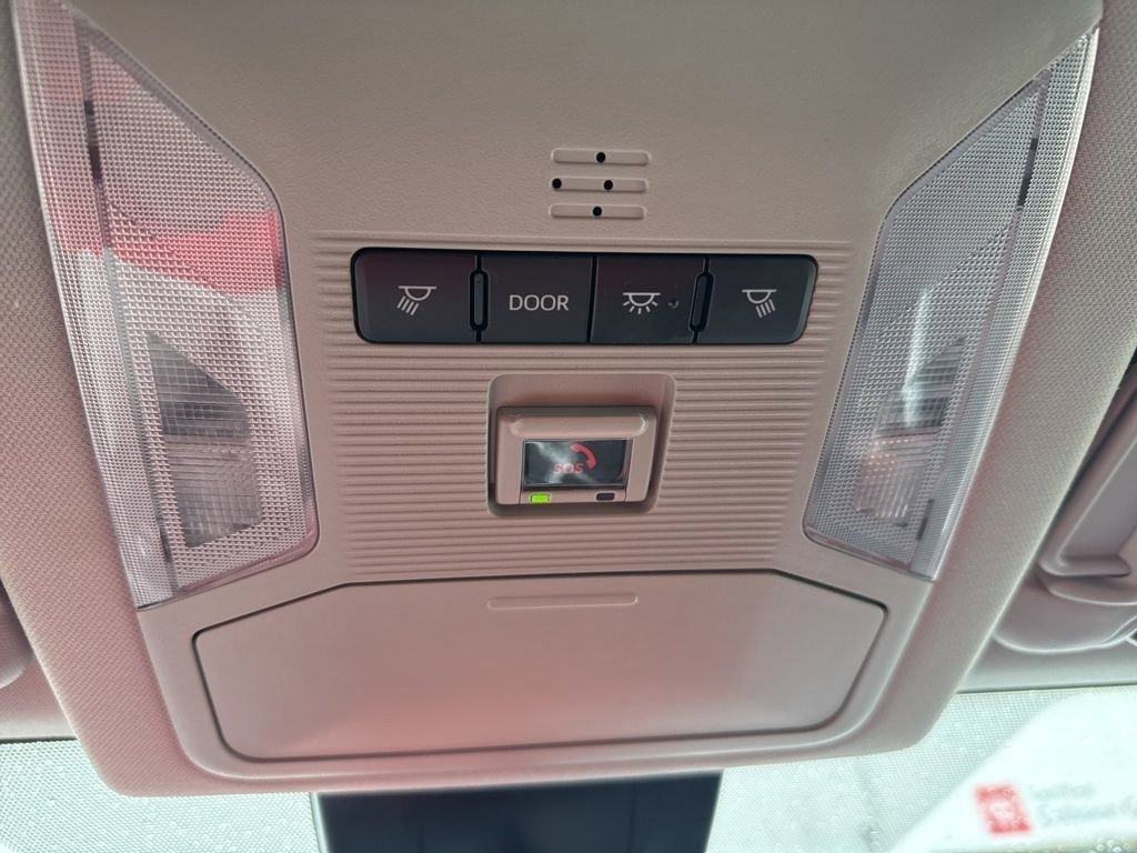 Used 2023 Toyota RAV4 XLE FWD image 34