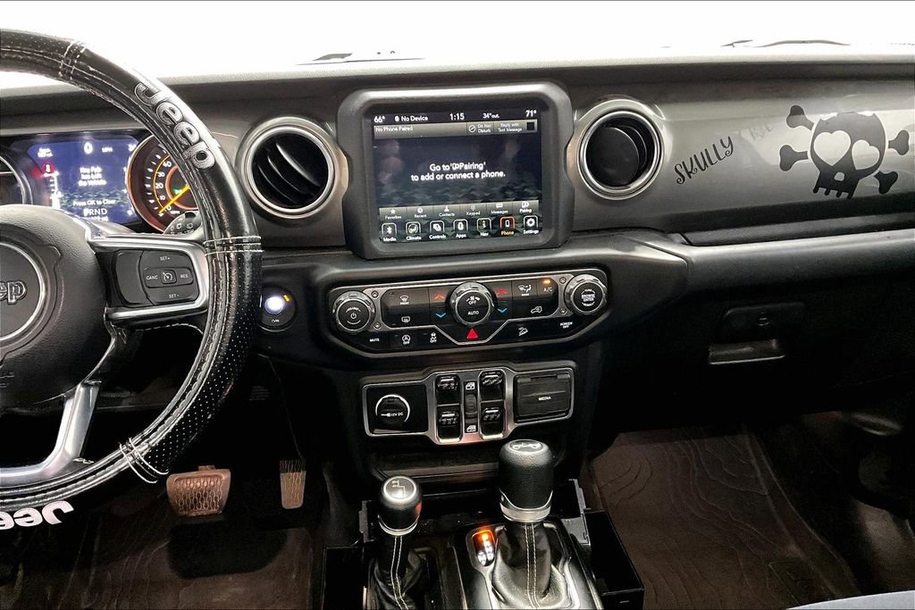 Used 2020 Jeep Wrangler Unlimited Sahara image 8