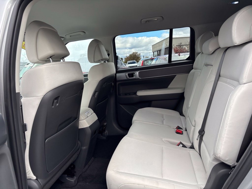 Certified 2026 Hyundai Santa Fe SE AWD/4WD image 11