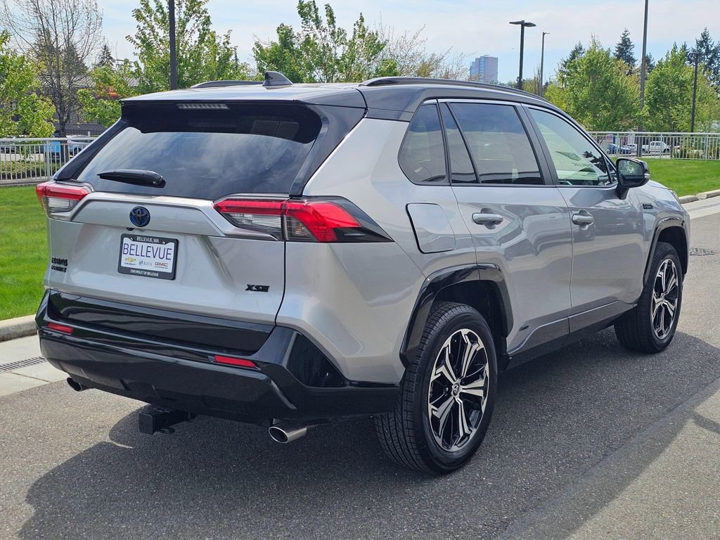 Used 2024 Toyota RAV4 XSE w/ Weather Package AWD/4WD image 5