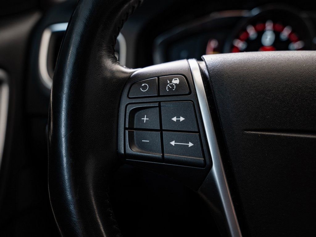 Used 2018 Volvo S60 T5 Cross Country Platinum image 26