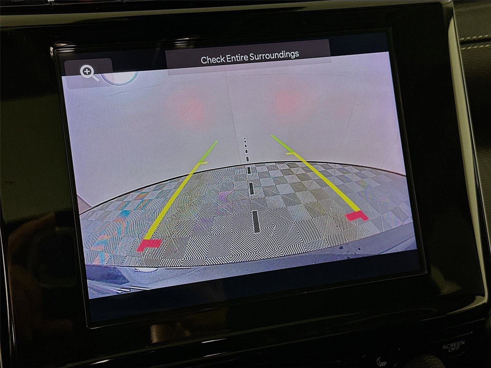 Used 2023 Jeep Grand Cherokee Laredo w/ Luxury Tech Group I image 6