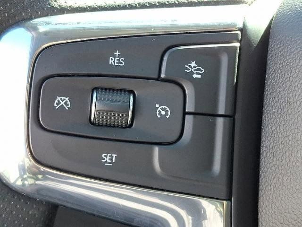 Used 2022 Chevrolet Blazer LT image 18