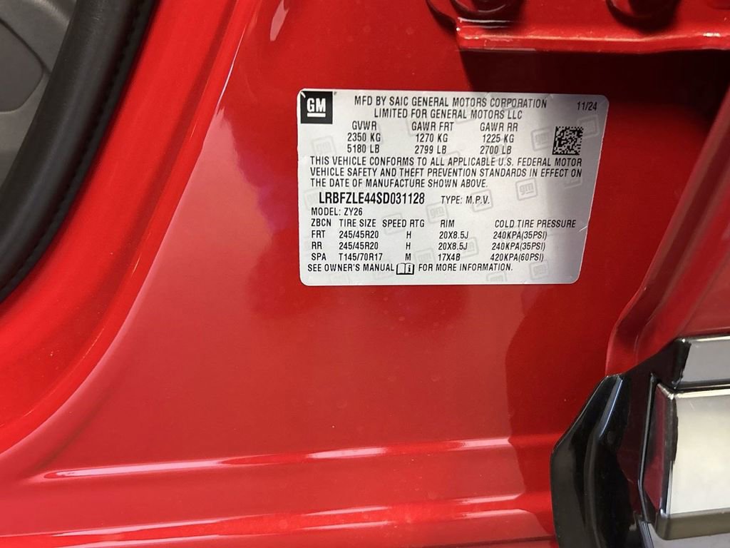 New 2025 Buick Envision Sport Touring image 39