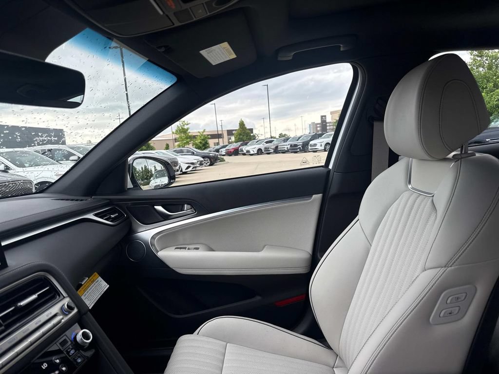 New 2026 Genesis G70 3.3T Sport Prestige AWD/4WD image 17