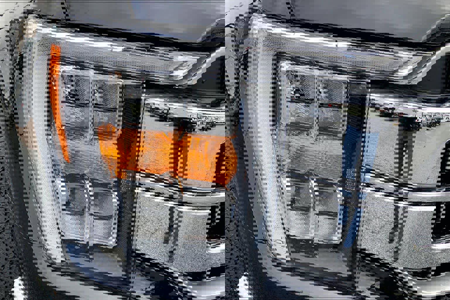 Used 2023 Ford F150 Lariat w/ Trailer Tow Package image 25