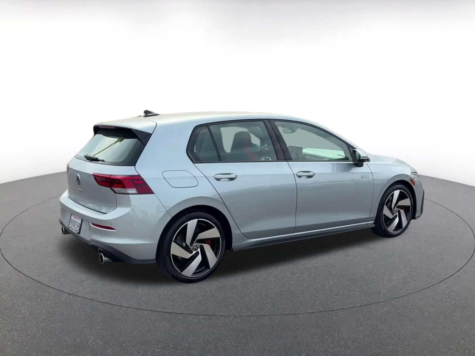 Used 2026 Volkswagen Golf S FWD image 12
