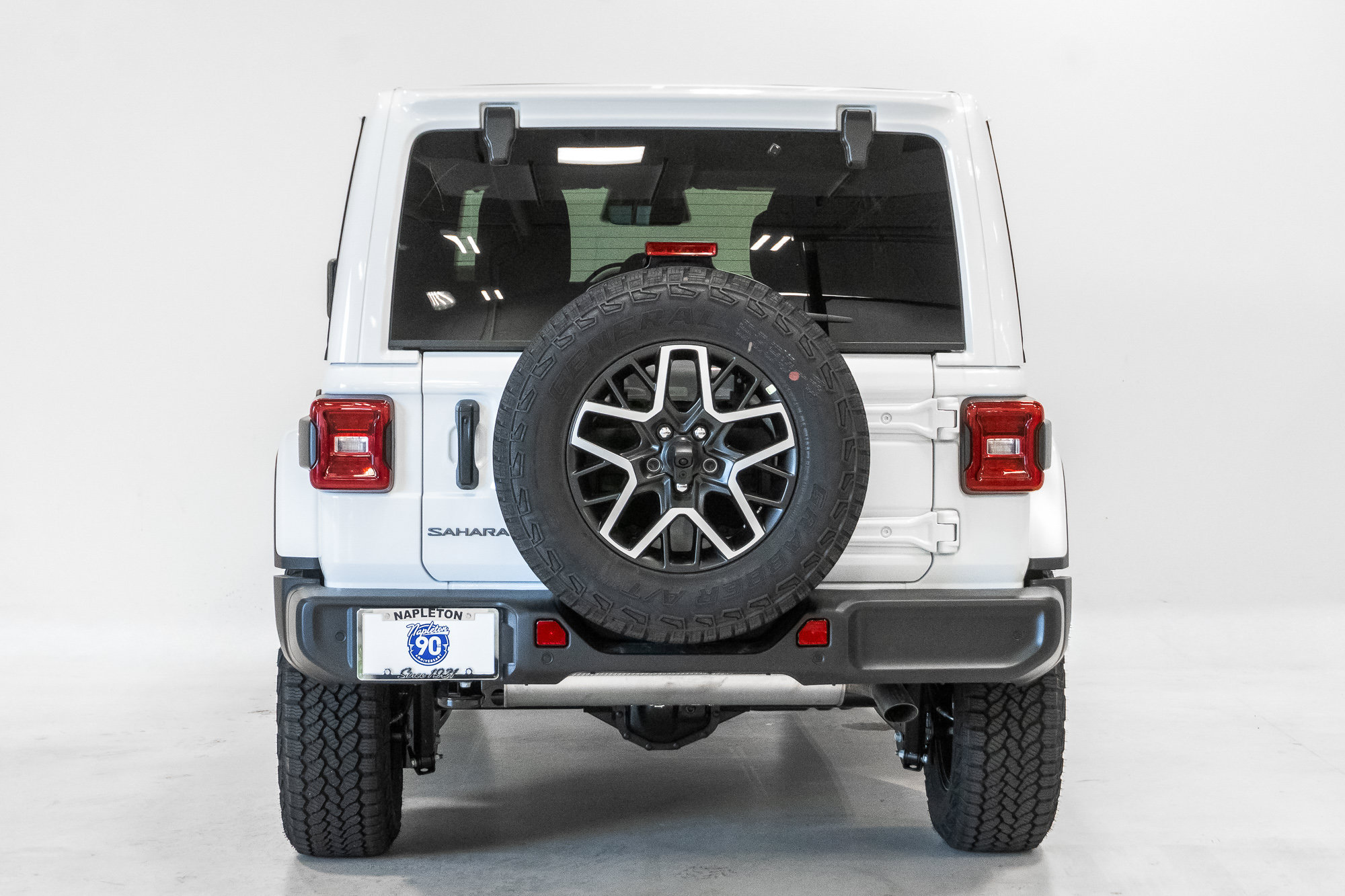 New 2027 Jeep Wrangler Unlimited Sahara AWD/4WD image 27