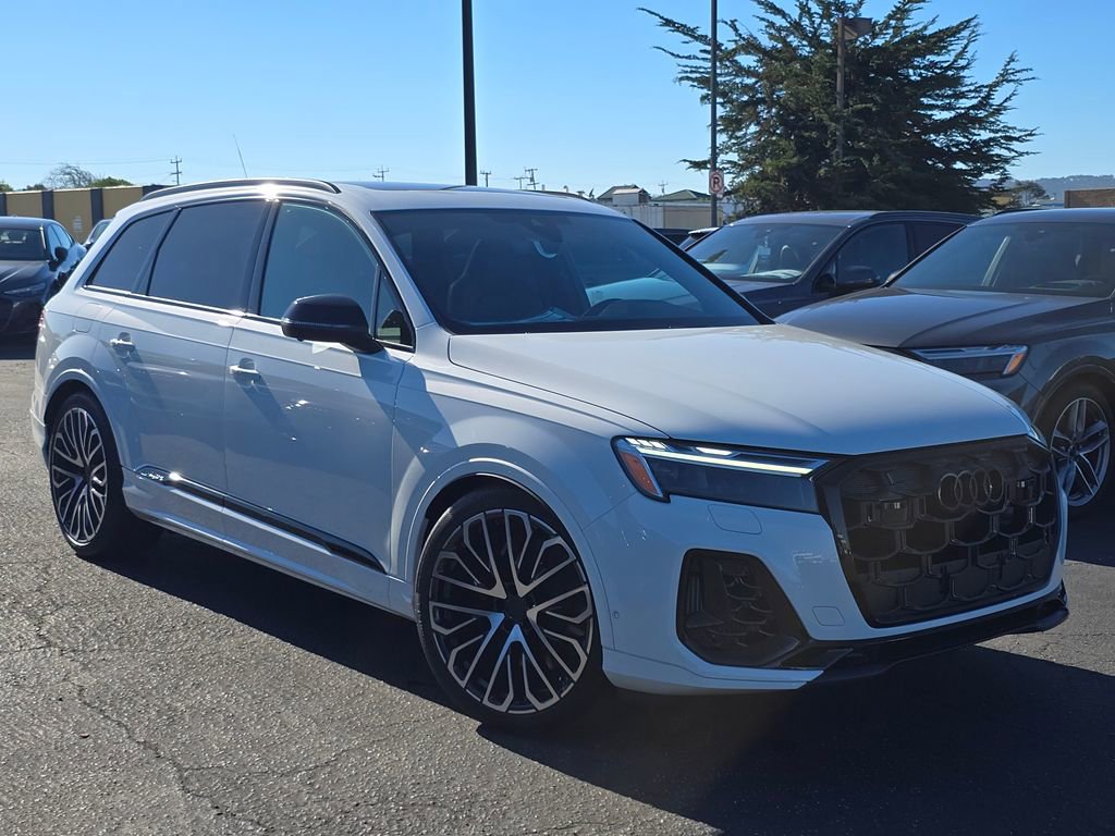 New 2026 Audi SQ7 Premium Plus