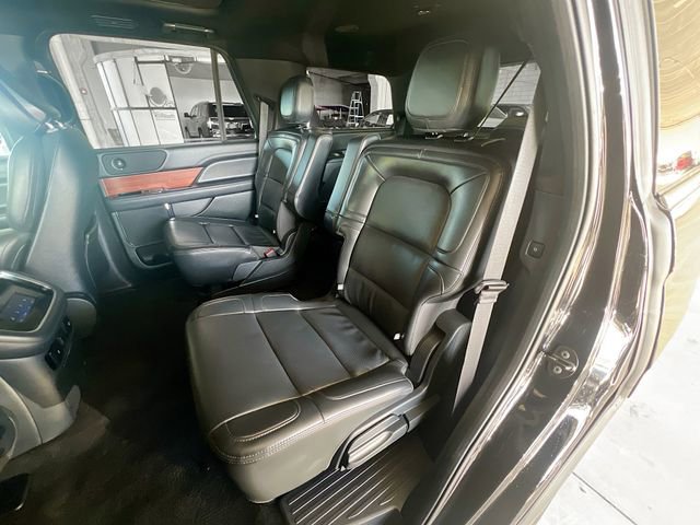 Used 2024 Lincoln Navigator Premiere image 27