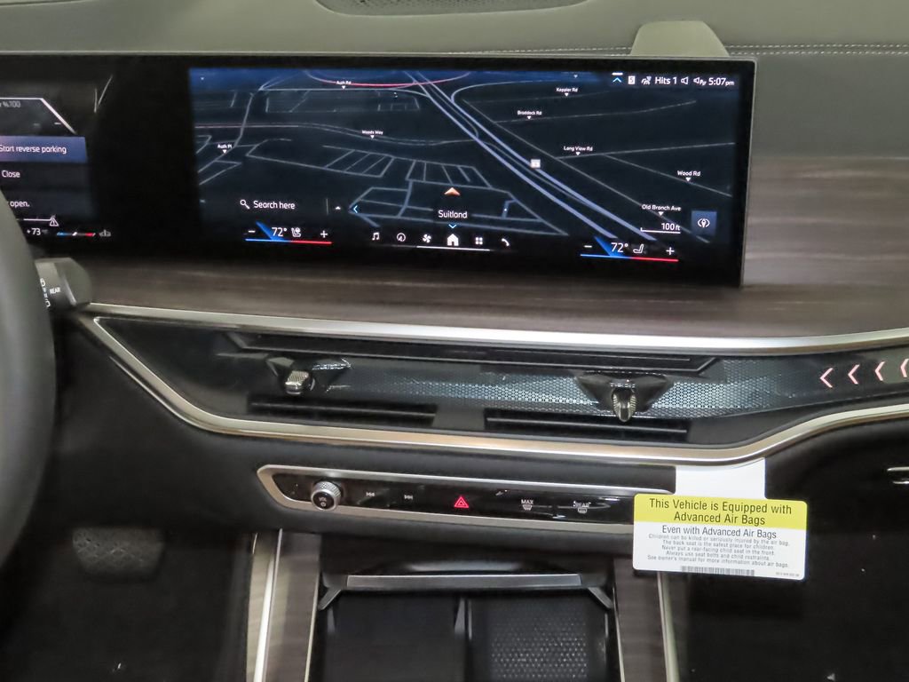 Used 2025 BMW X7 xDrive40i w/ Parking Assistance Package AWD/4WD image 23