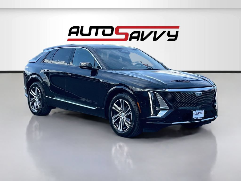 Used 2025 Cadillac Lyriq Luxury AWD/4WD image 1