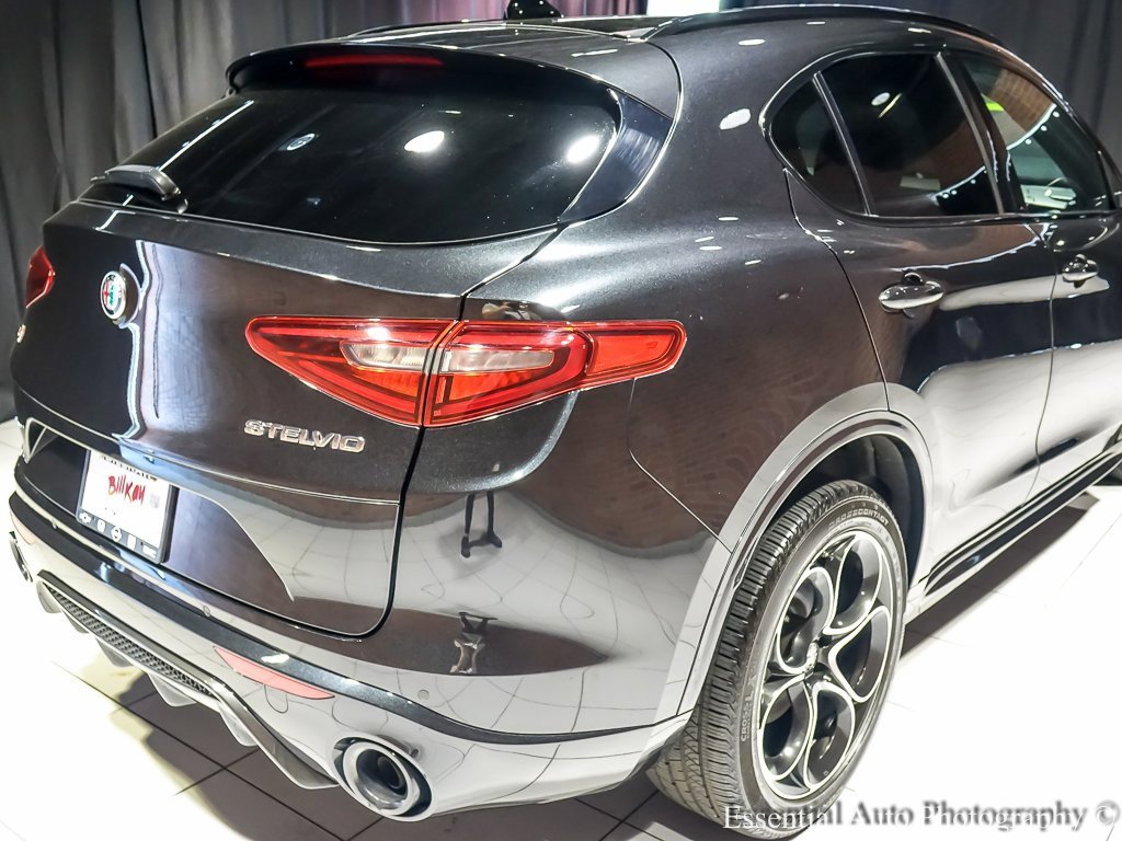 Used 2022 Alfa Romeo Stelvio Veloce image 10