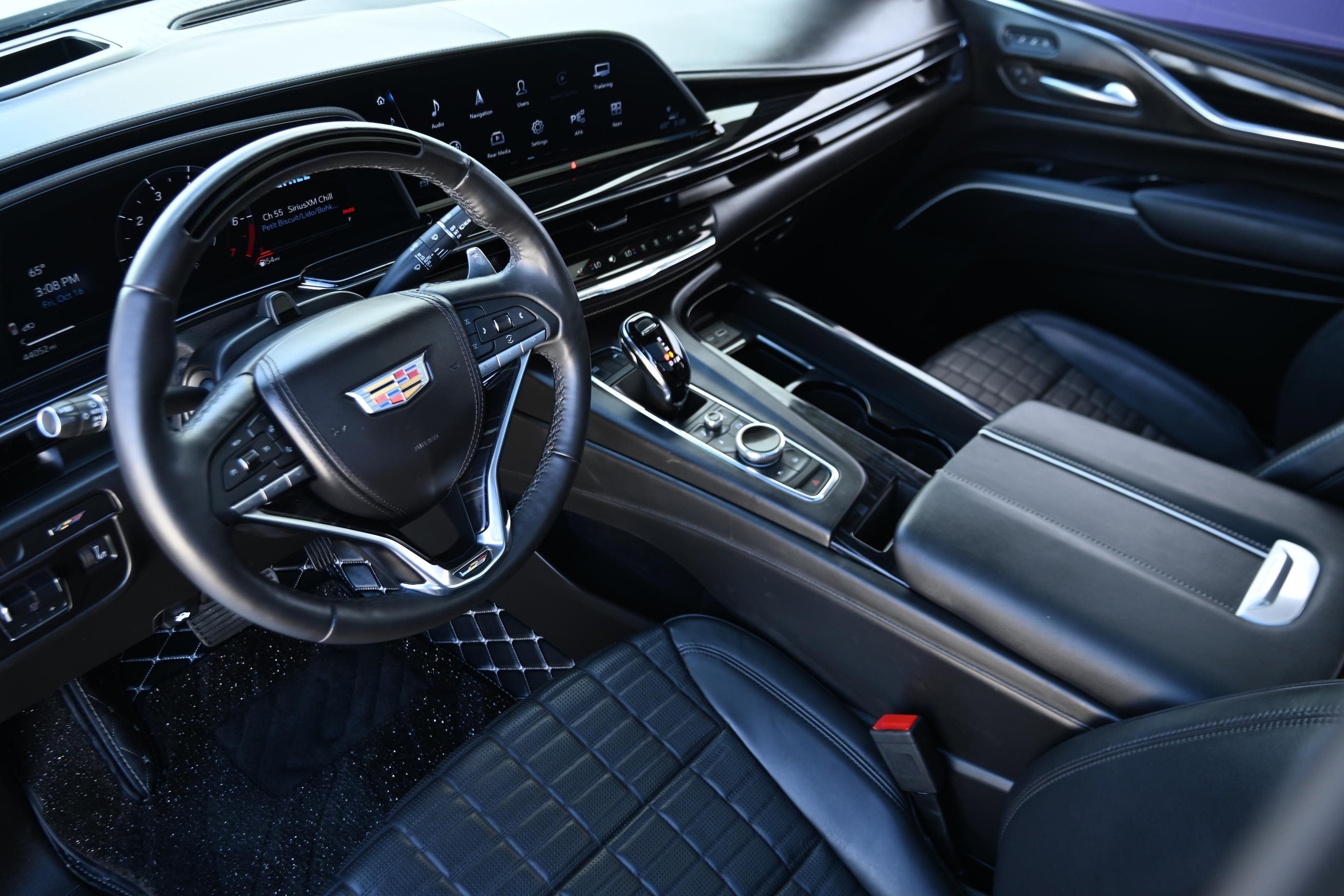 Used 2024 Cadillac Escalade V w/ LPO, Floor Liner Package AWD/4WD image 15