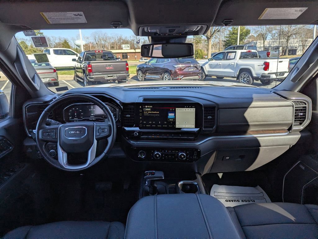 Used 2023 GMC Sierra 1500 SLT w/ SLT Premium Package image 9
