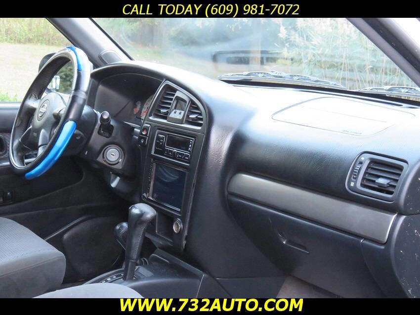 Used 2004 Nissan Pathfinder SE w/ (POP) SE Popular Pkg image 6