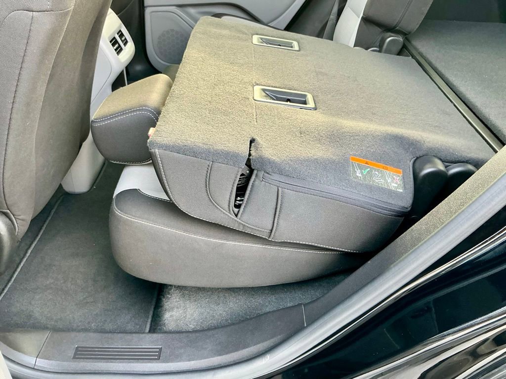 Used 2024 GMC Terrain SLE w/ Driver Convenience Package image 29