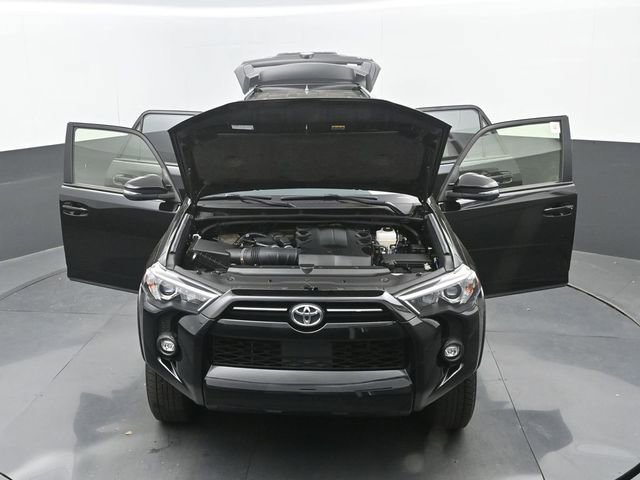 Used 2024 Toyota 4Runner SR5 Premium w/ Moonroof Package AWD/4WD image 35