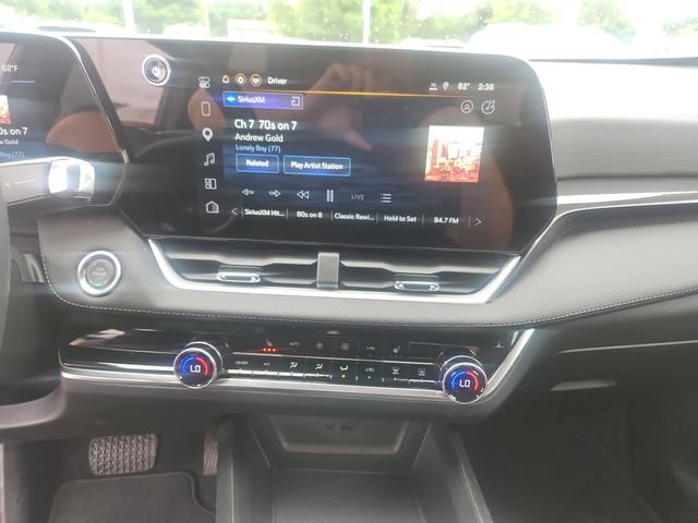 Used 2026 Chevrolet Equinox LT w/ Convenience Package II FWD image 19