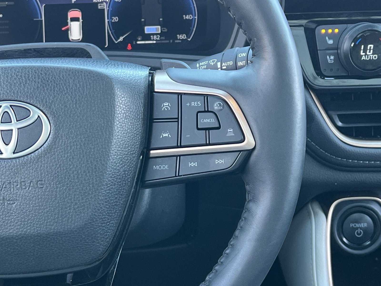 Used 2024 Toyota Grand Highlander MAX Platinum image 32