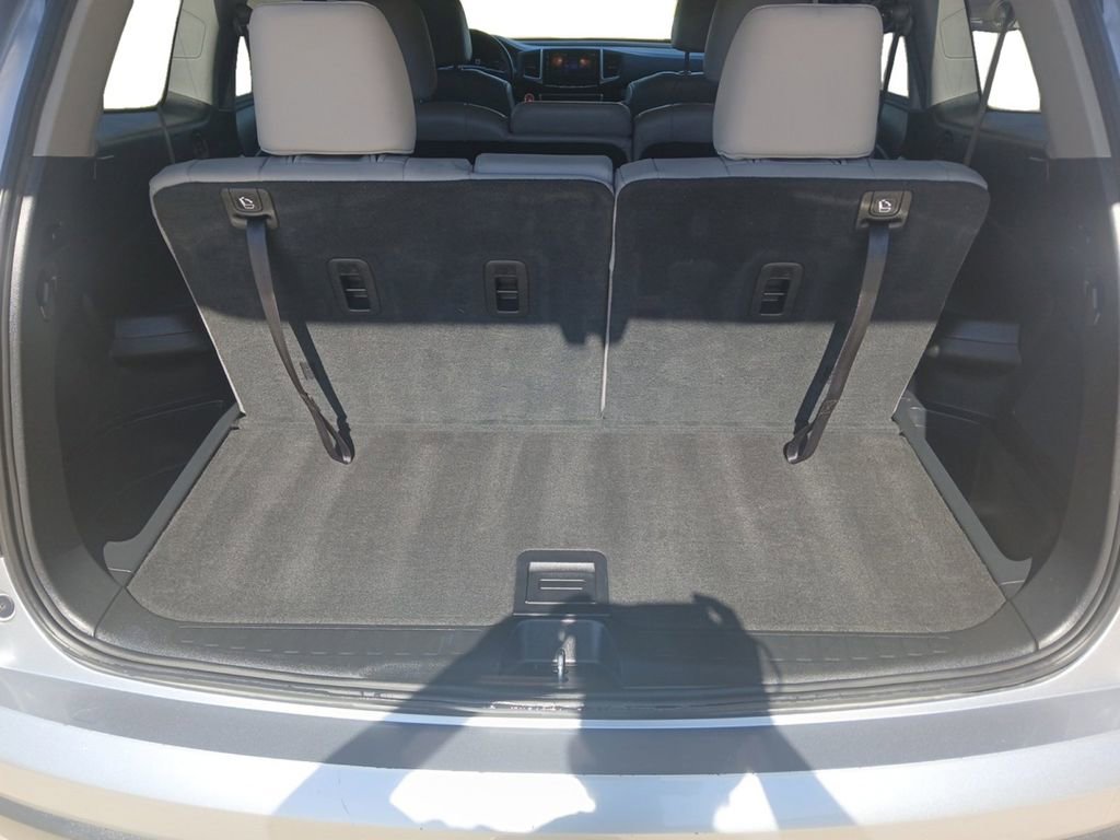 Used 2017 Honda Pilot Touring image 19