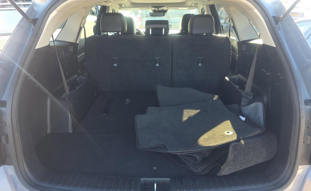 Used 2024 Kia Sorento S w/ Panoramic Sunroof Package image 13
